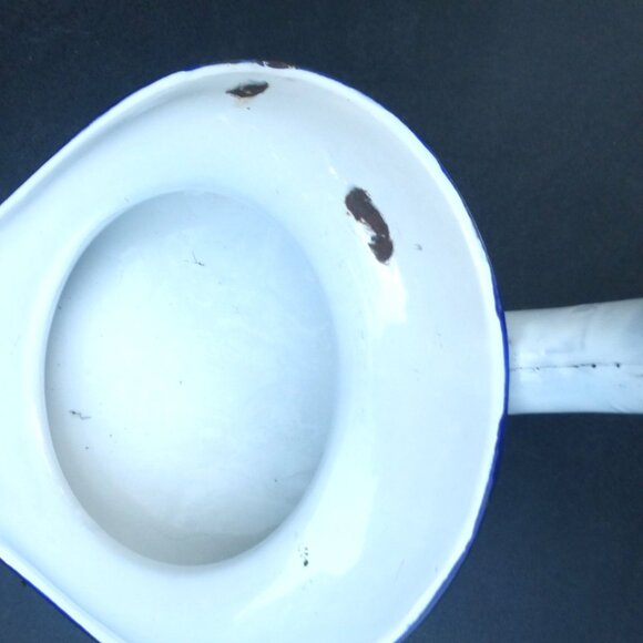 BS - Vintage ENAMEL BED PAN Health Aide Home Care Special Needs Portable Urine - Picture 6 of 8